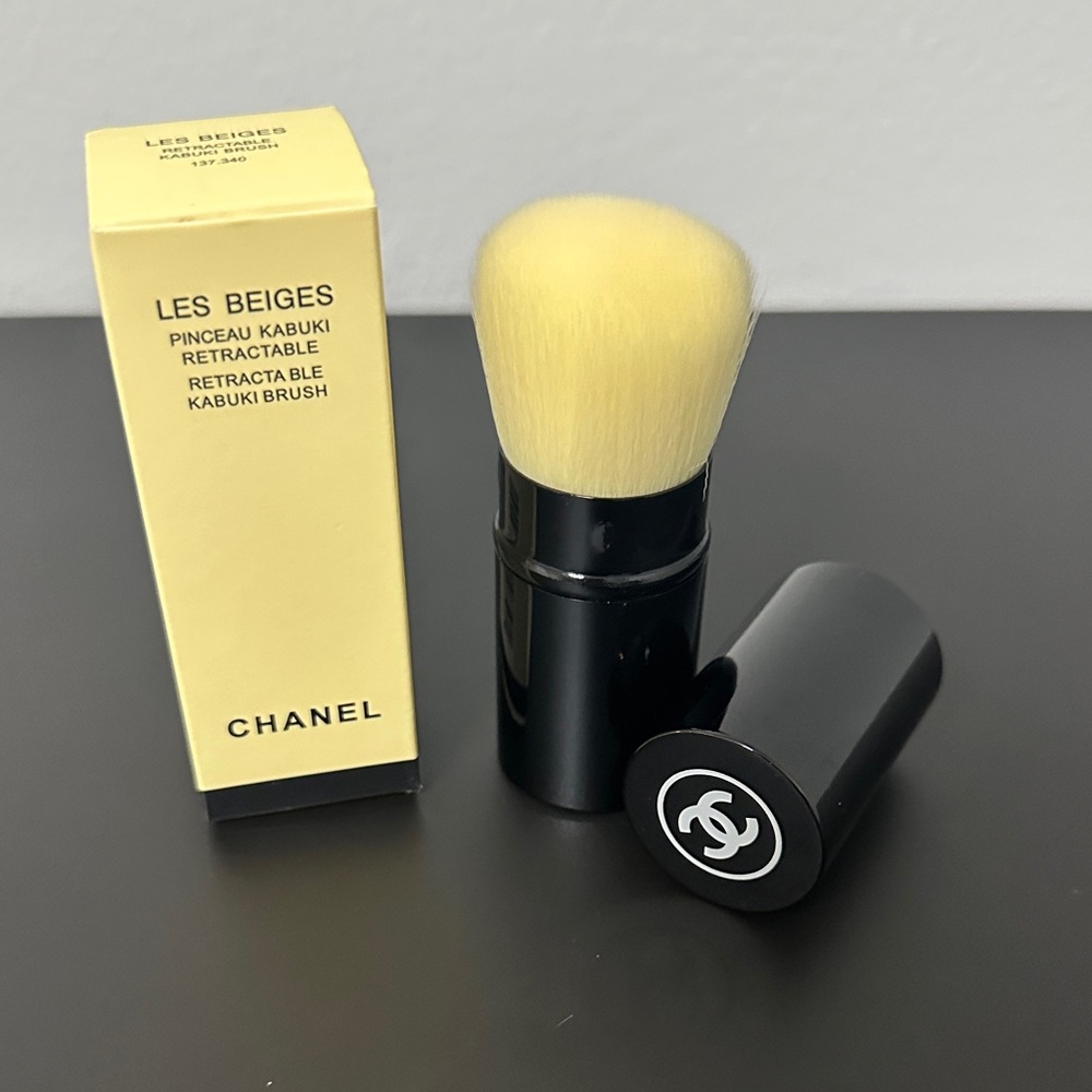 💯% Authentic CHANEL Les Beiges Kabuki Brush in Black